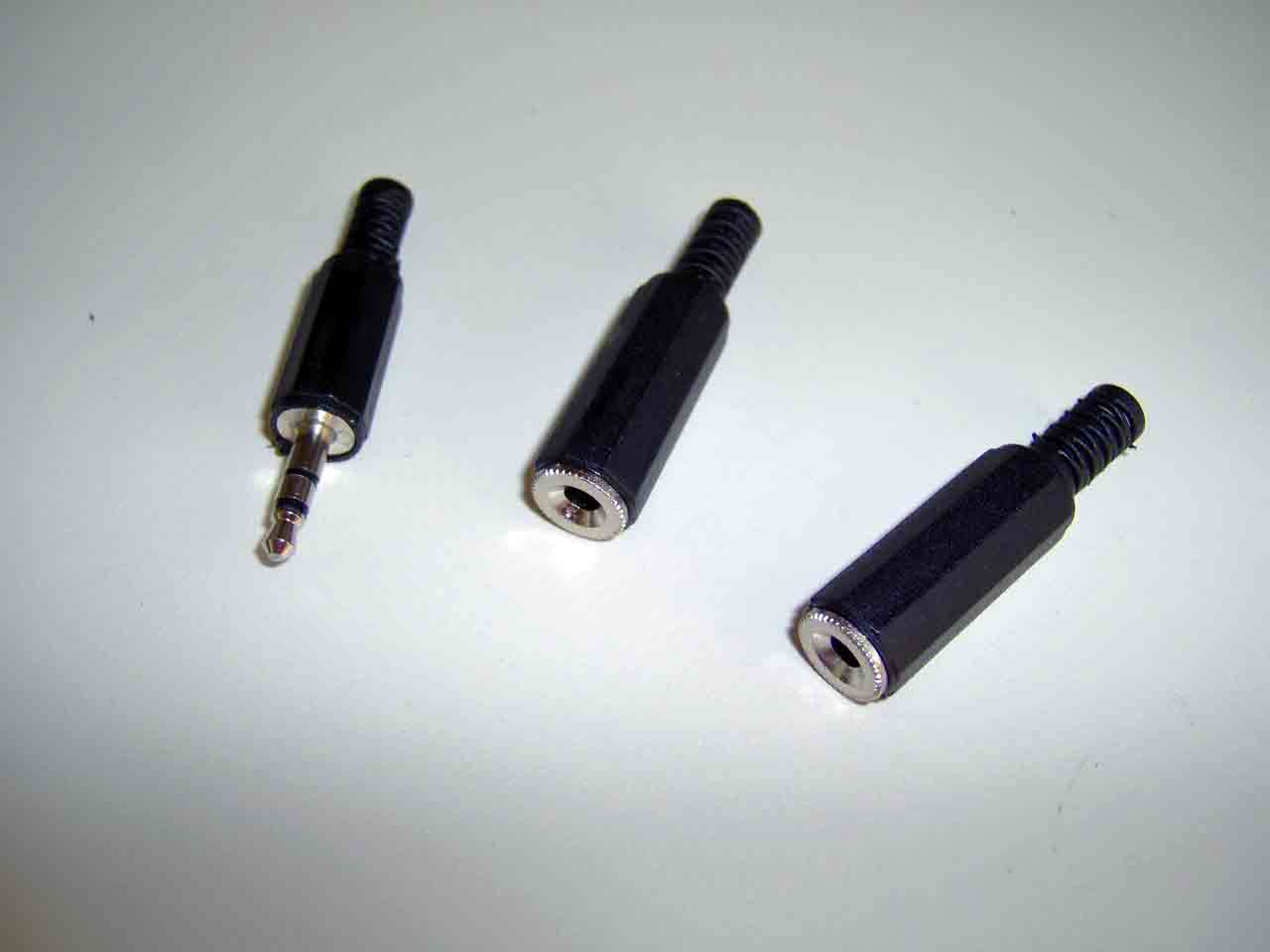 Klinkenstecker und Buchsen